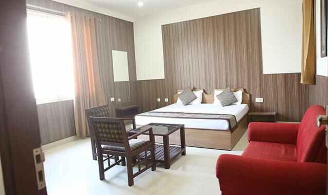 Fabhotel Corbett Inn Rudrapur Экстерьер фото