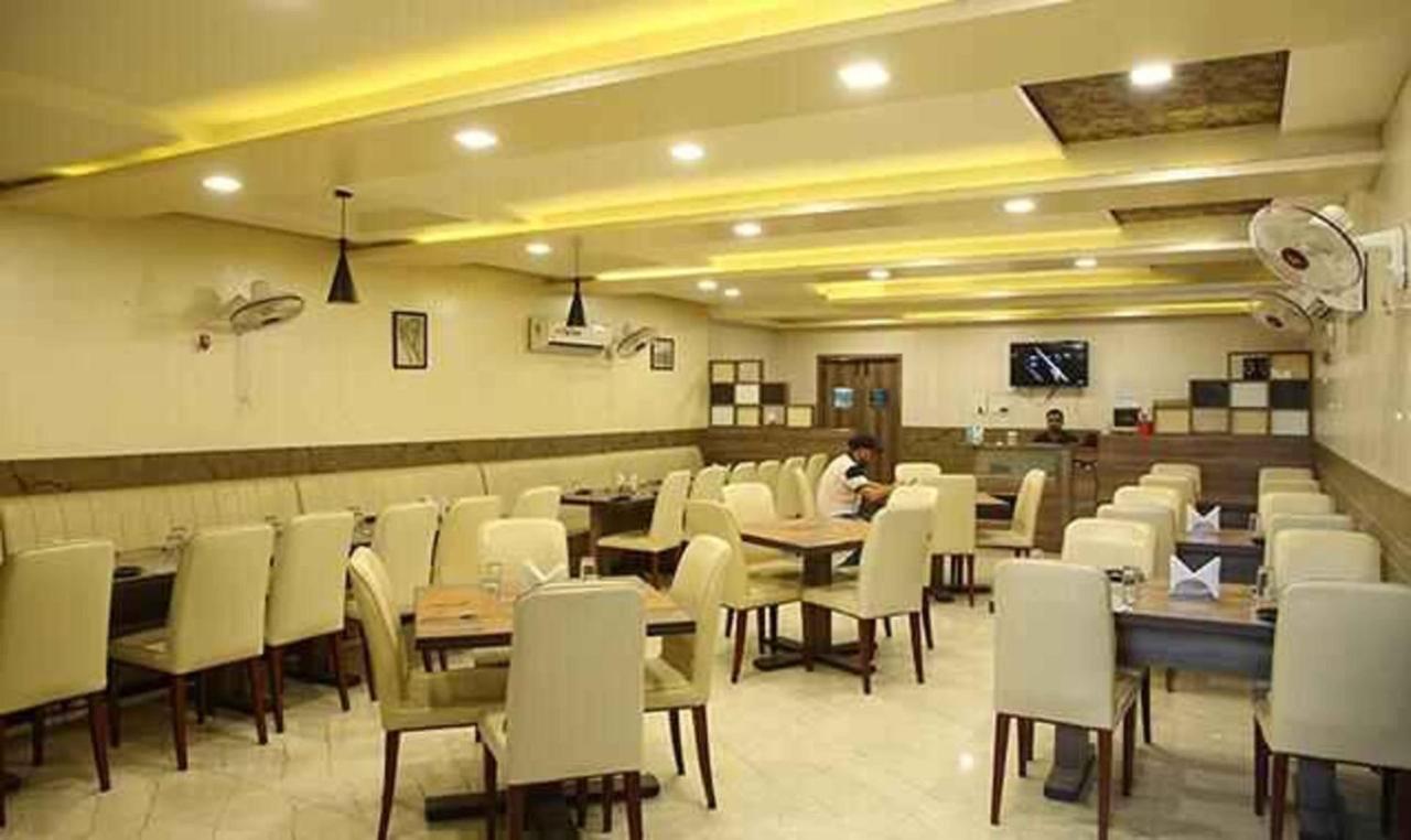 Fabhotel Corbett Inn Rudrapur Экстерьер фото